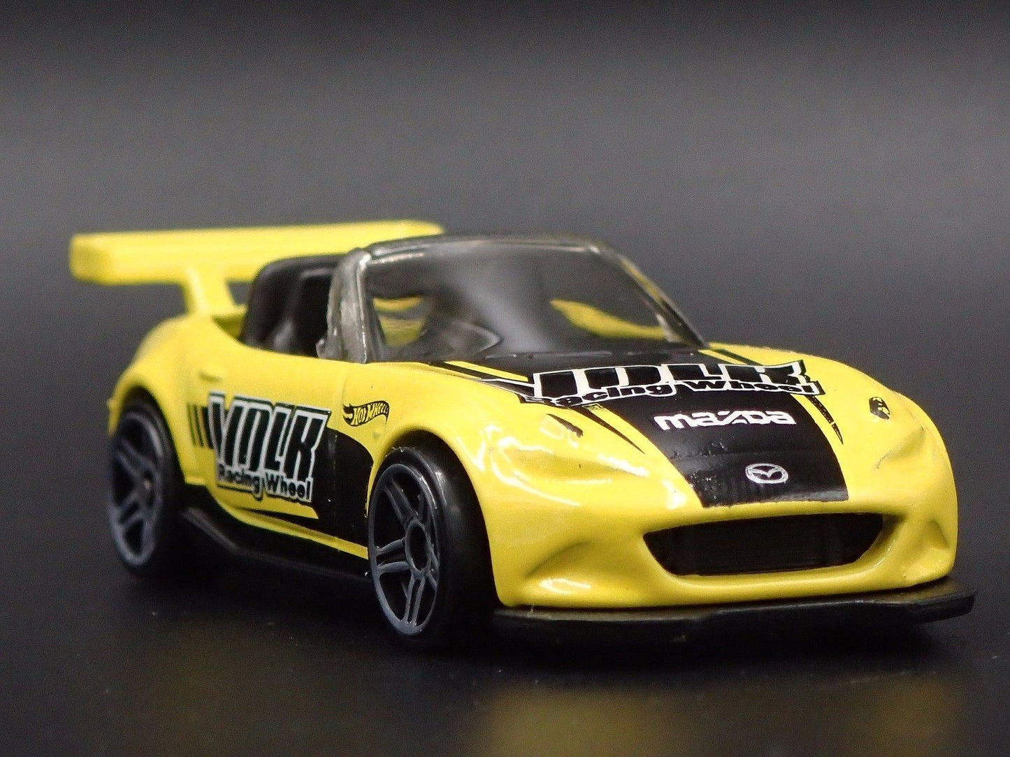 2015-2025 MAZDA MX5 MIATA CONVERTIBLE ND 1:64 SCALE DIORAMA DIECAST MODEL CAR