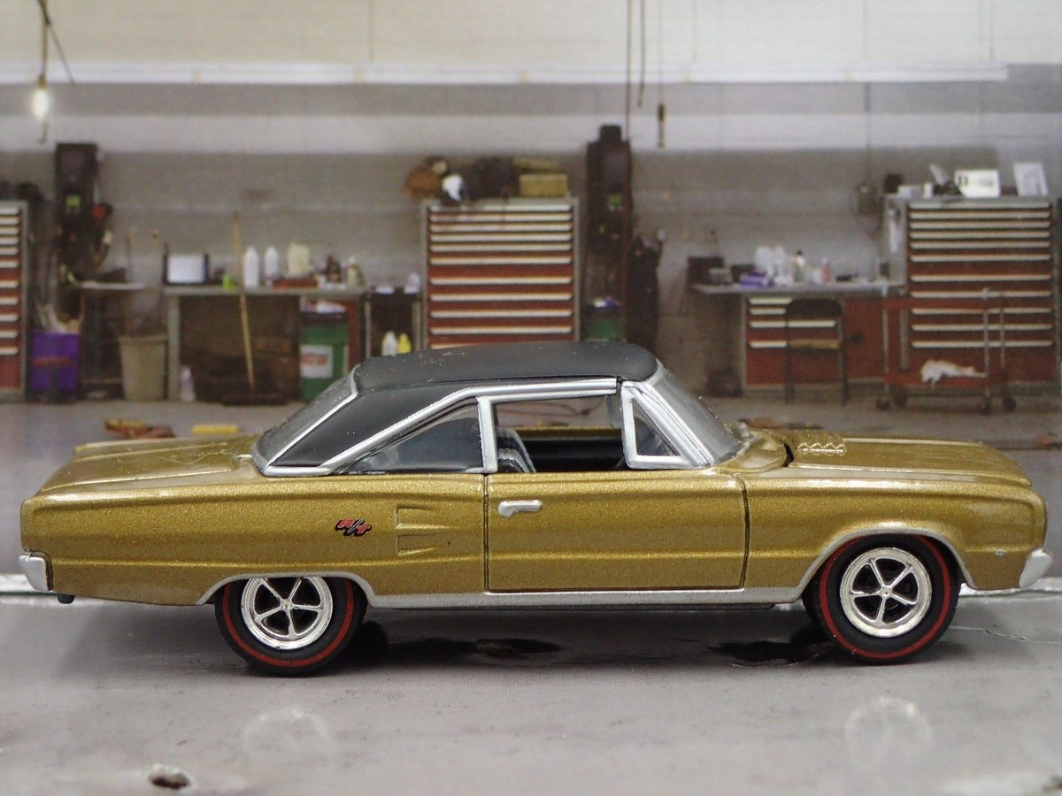 1967 DODGE CORONET R/T HEMI RARE 1/64 LIMITED EDITION DIECAST COLLECTIBLE MODEL-Burning Rubber Toy Company