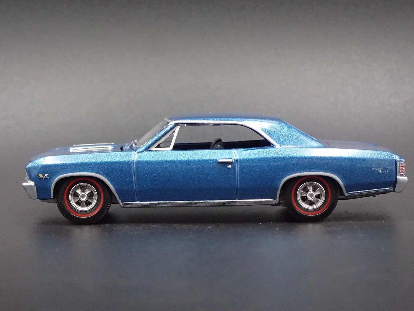 1967 67 CHEVY CHEVROLET CHEVELLE SS BLUE 1:64 SCALE DIORAMA DIECAST MODEL CAR