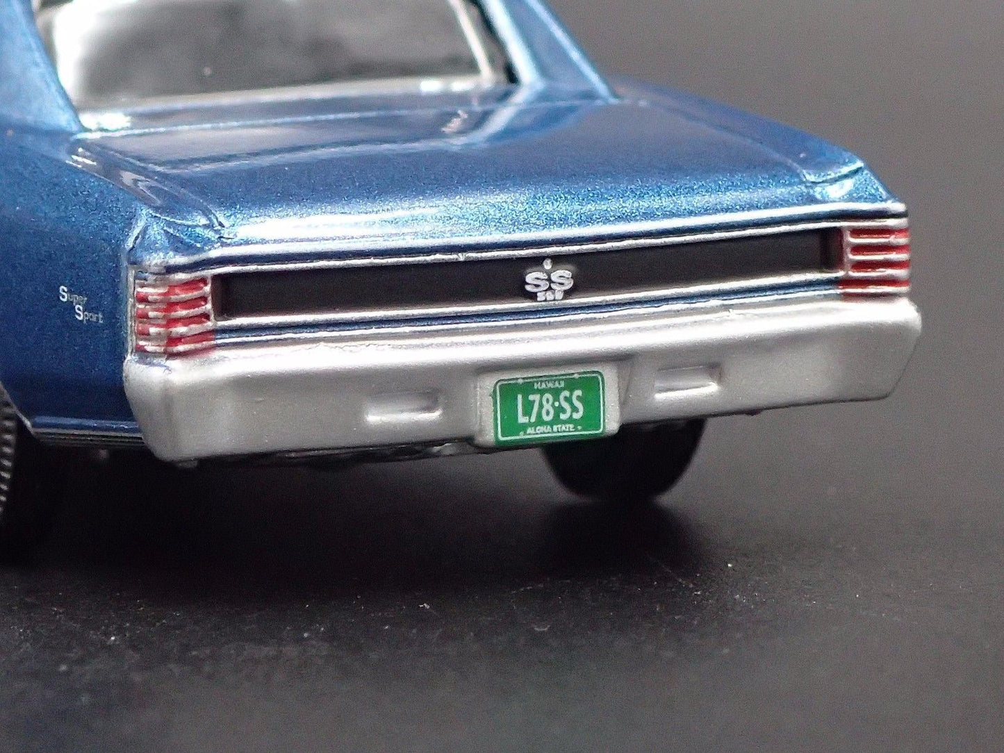 1967 67 CHEVY CHEVROLET CHEVELLE SS BLUE 1:64 SCALE DIORAMA DIECAST MODEL CAR