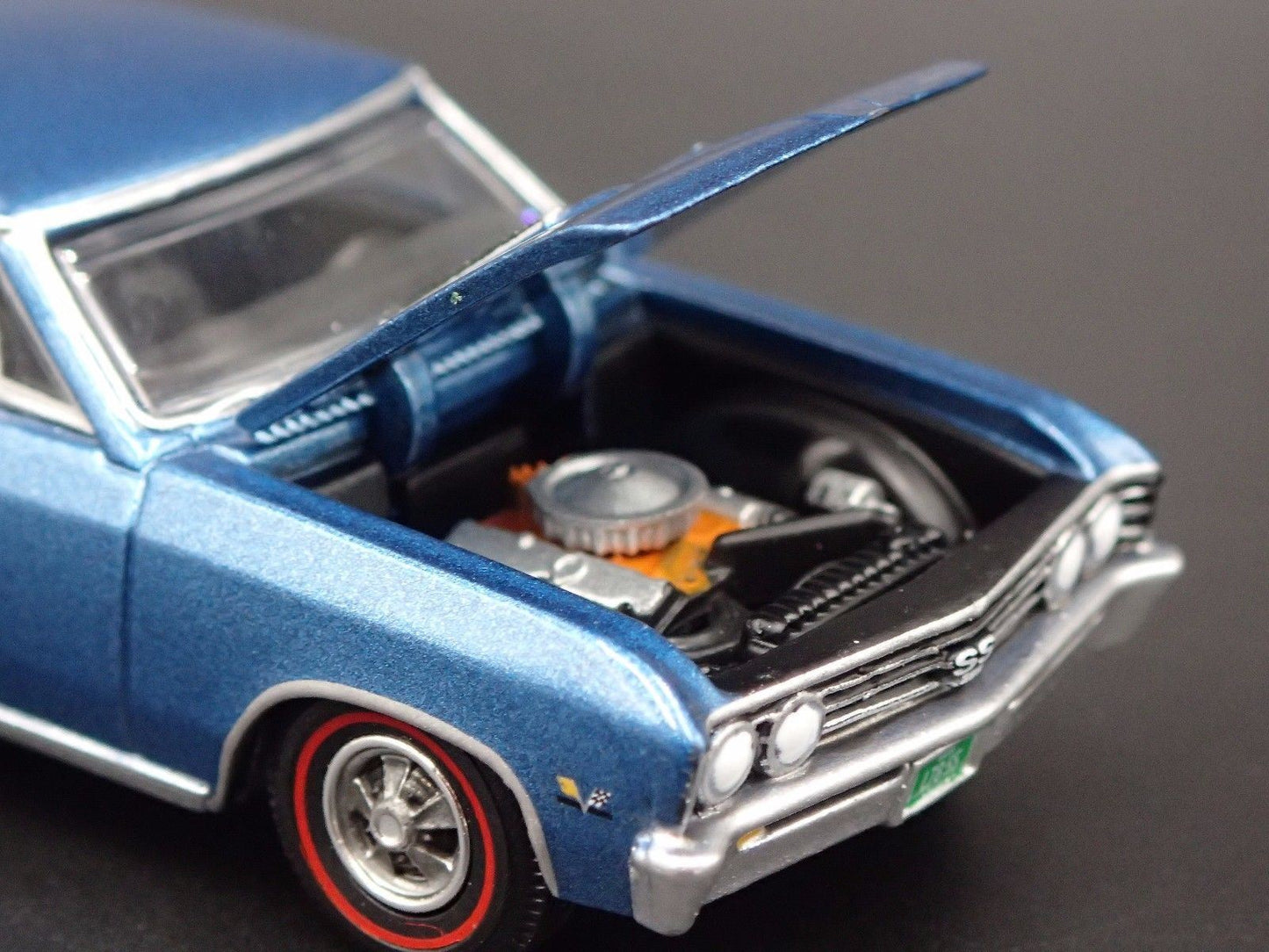 1967 67 CHEVY CHEVROLET CHEVELLE SS BLUE 1:64 SCALE DIORAMA DIECAST MODEL CAR