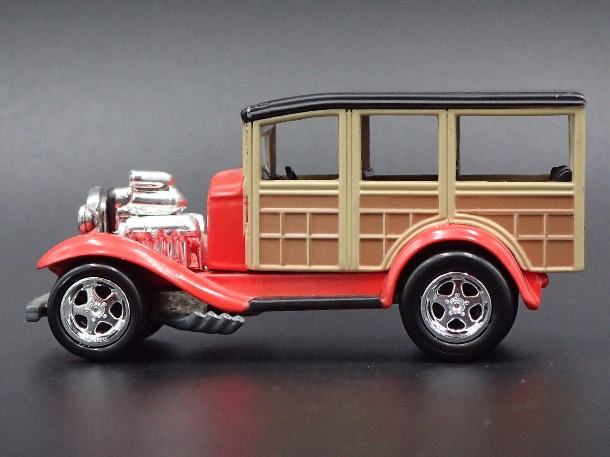 1931 FORD MODEL A WOODY WAGON RARE 1:64 SCALE LIMTED DIORAMA DIECAST MODEL CAR-Burning Rubber Toy Company