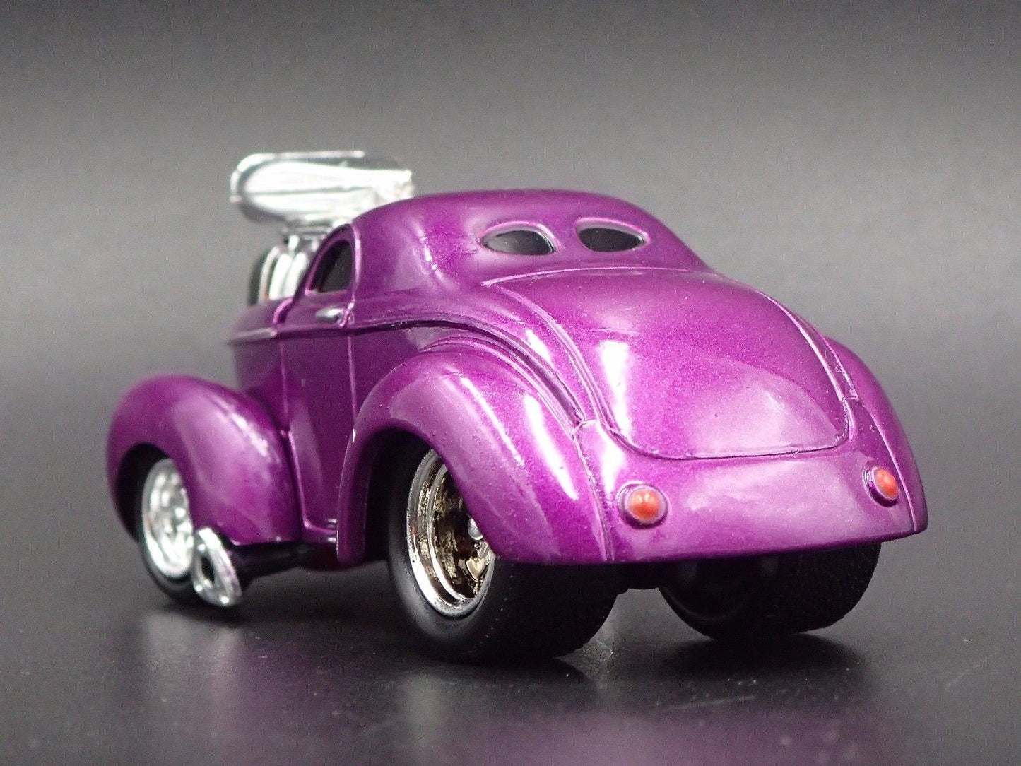 1941 41 WILLYS COUPE w/ BLOWER NHRA PURPLE 1:64 SCALE DIORAMA DIECAST MODEL CAR