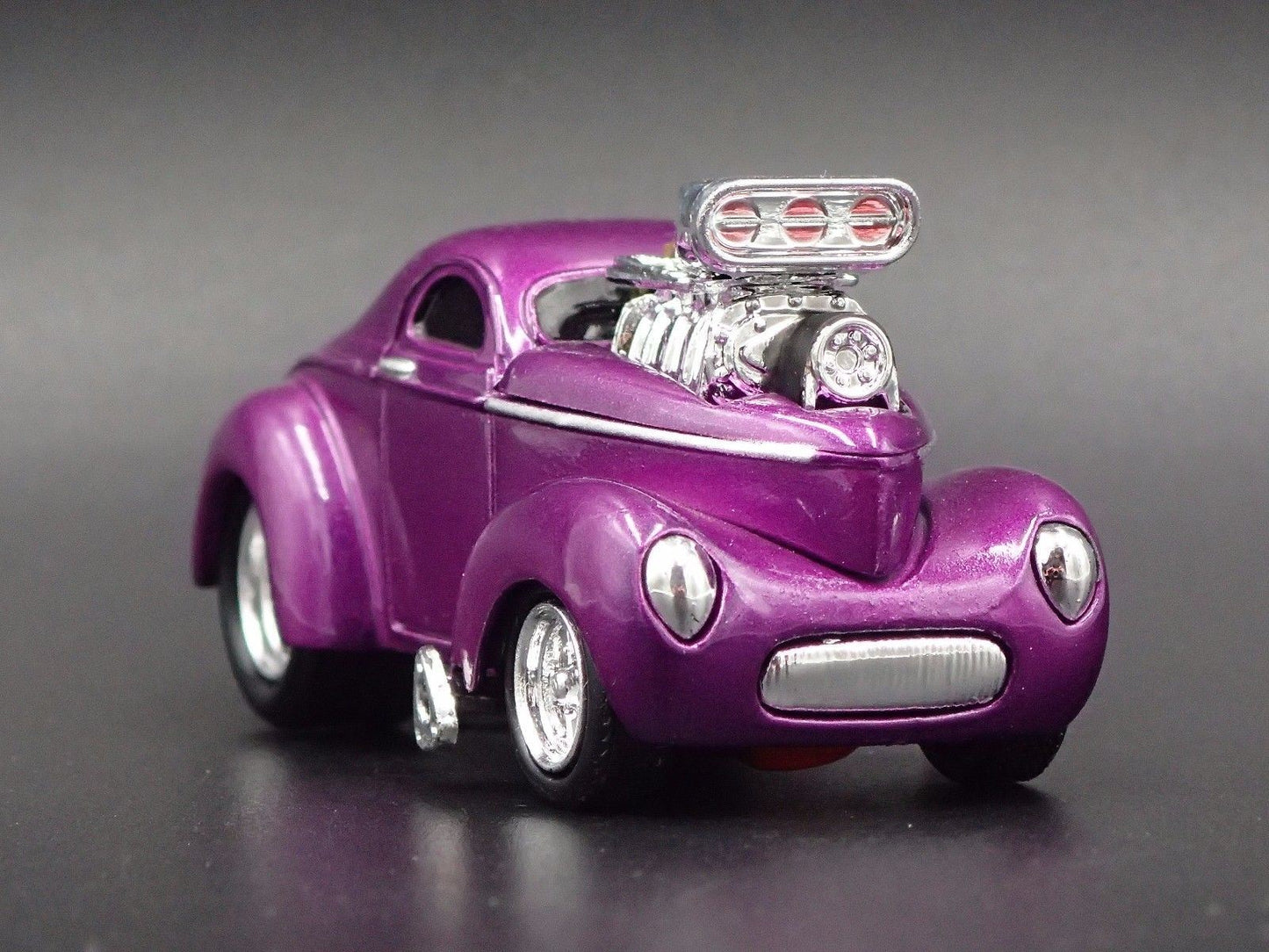 1941 41 WILLYS COUPE w/ BLOWER NHRA PURPLE 1:64 SCALE DIORAMA DIECAST MODEL CAR