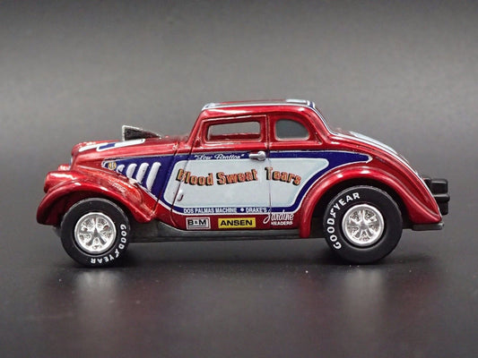 1933 33 WILLYS GASSER BLOOD SWEAT TEARS  1:64 SCALE DIORAMA DIECAST MODEL CAR