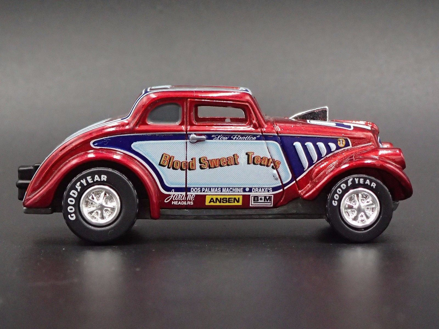 1933 33 WILLYS GASSER BLOOD SWEAT TEARS  1:64 SCALE DIORAMA DIECAST MODEL CAR