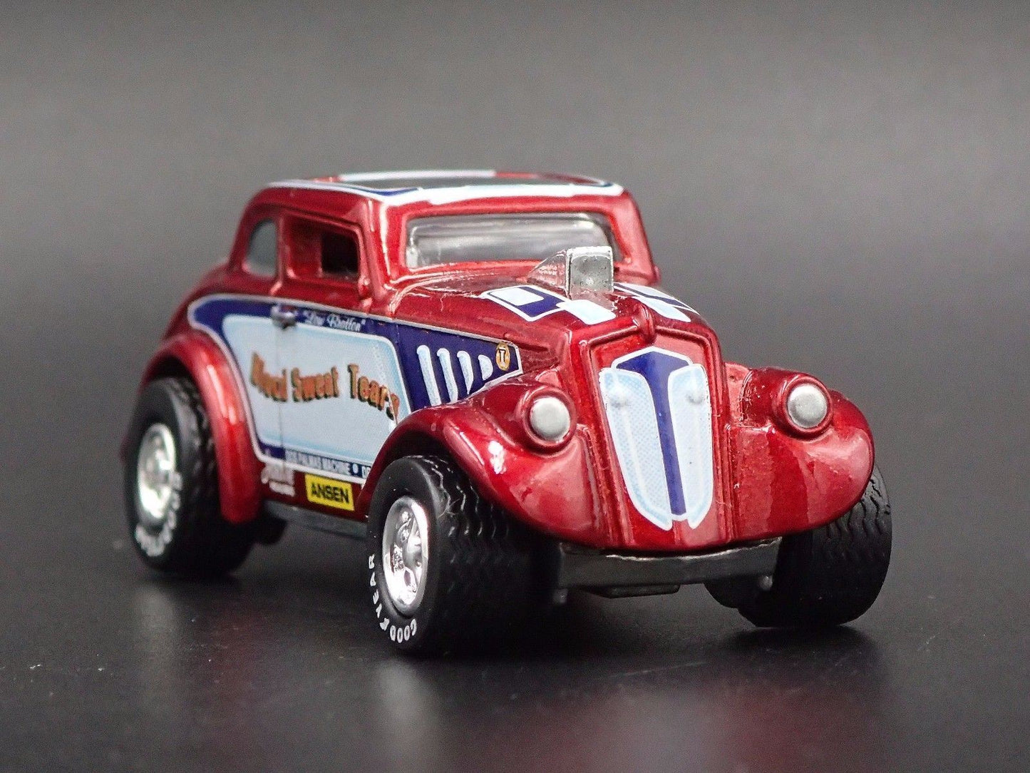 1933 33 WILLYS GASSER BLOOD SWEAT TEARS  1:64 SCALE DIORAMA DIECAST MODEL CAR