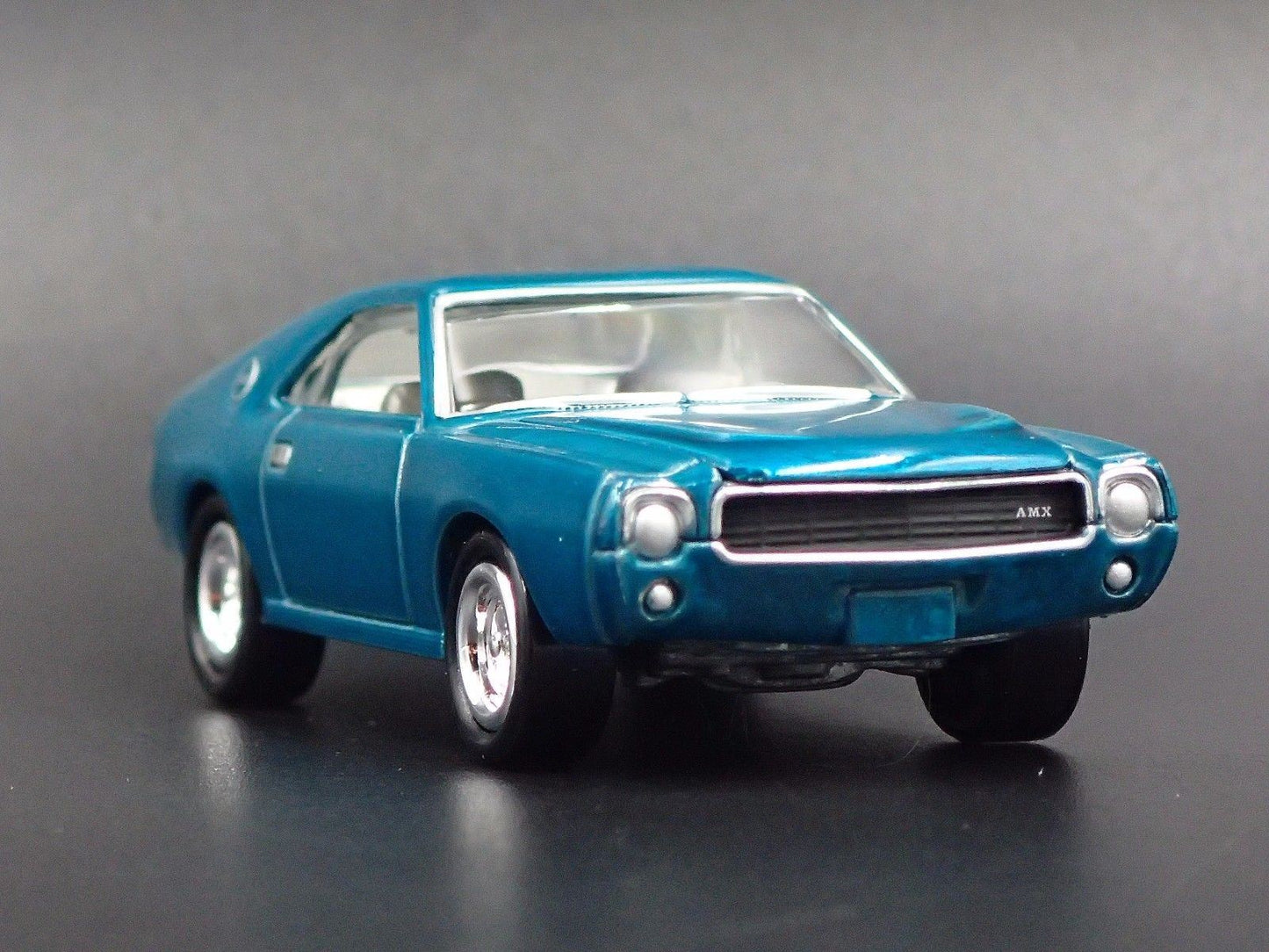 1969 AMC AMX RARE 1:64 COLLECTIBLE DIORAMA DIECAST MODEL CAR