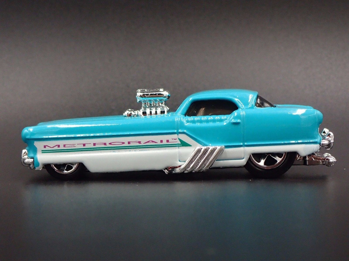 AMC NASH METROPOLITAN DRAG CAR 1:64 SCALE COLLECTIBLE DIORAMA DIECAST MODEL CAR