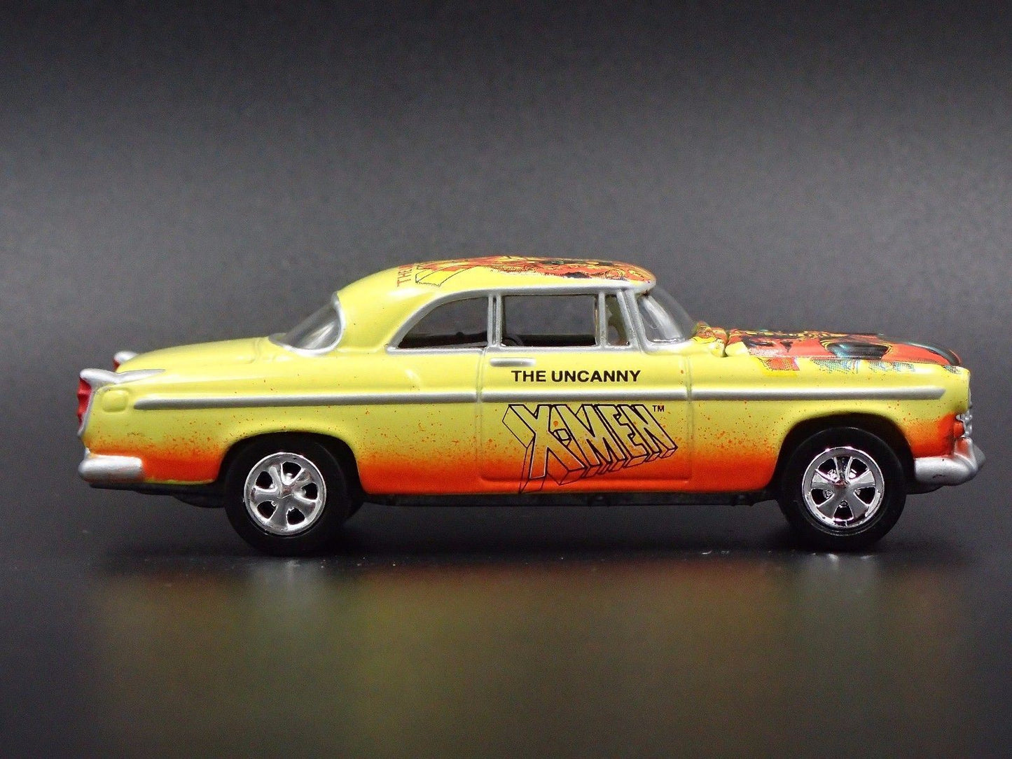 1955 55 CHRYSLER C300 THE UNCANNY X-MEN 1:64 SCALE COLLECTIBLE DIECAST MODEL CAR