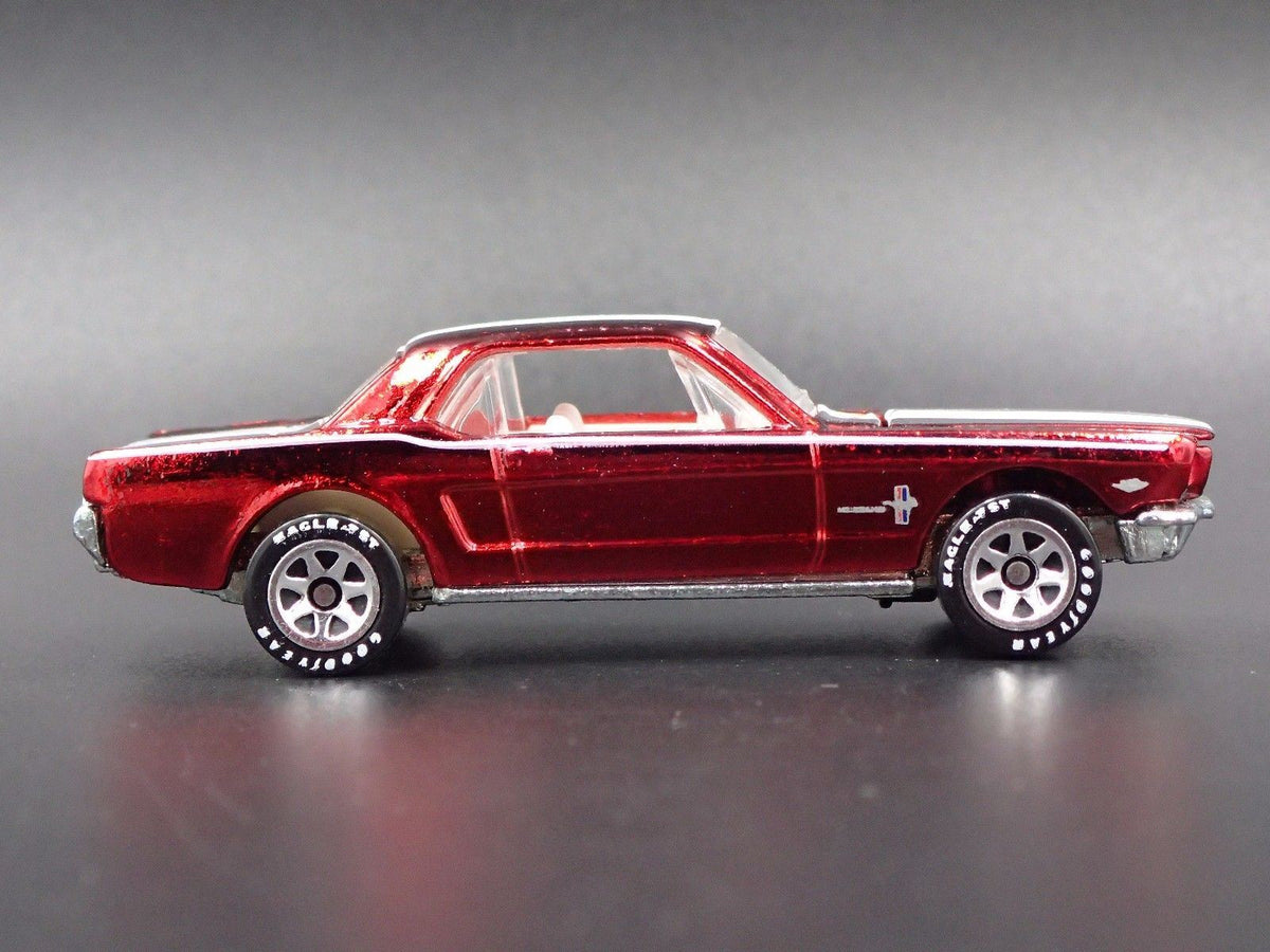 1965 FORD MUSTANG COUPE RARE 1:64 COLLECTIBLE DIORAMA DIECAST MODEL CAR-Burning Rubber Toy Company
