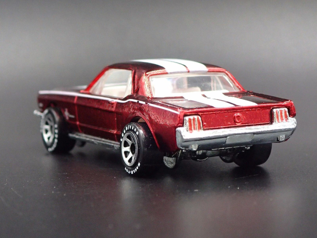 1965 FORD MUSTANG COUPE RARE 1:64 COLLECTIBLE DIORAMA DIECAST MODEL CAR-Burning Rubber Toy Company