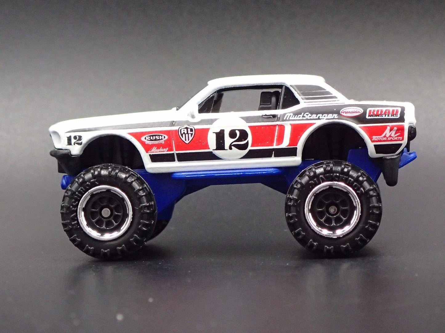 1968 68 FORD MUSTANG COUPE 4X4 1:64 SCALE COLLECTIBLE DIORAMA DIECAST MODEL CAR