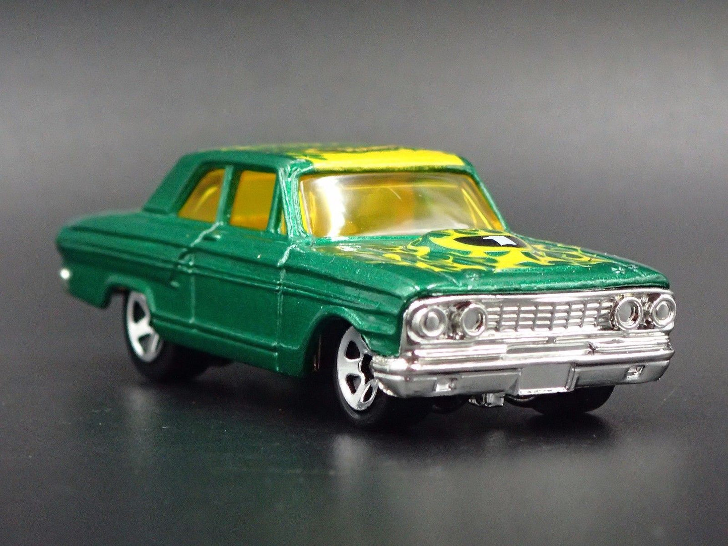 1964 64 FORD THUNDERBOLT GREEN 1:64 SCALE COLLECTIBLE DIORAMA DIECAST MODEL CAR