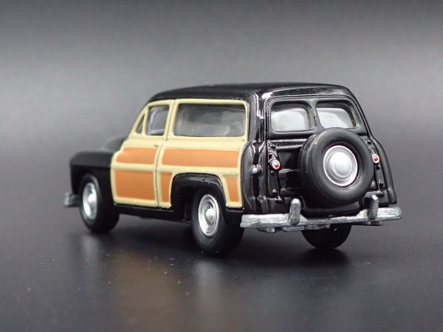 1950 50 MERCURY WOODY WAGON MOD SQUAD TV 1:64 SCALE DIORAMA DIECAST MODEL CAR