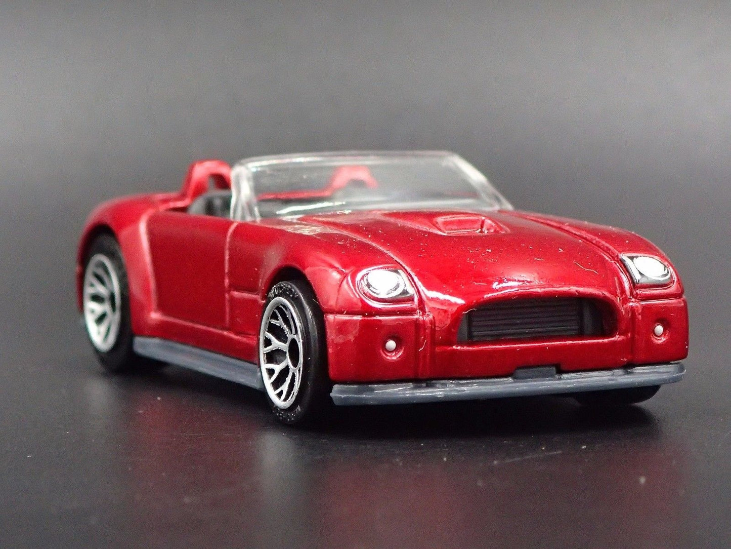 2004 04 FORD SHELBY COBRA CONCEPT RED 1:64 SCALE COLLECTIBLE DIECAST MODEL CAR