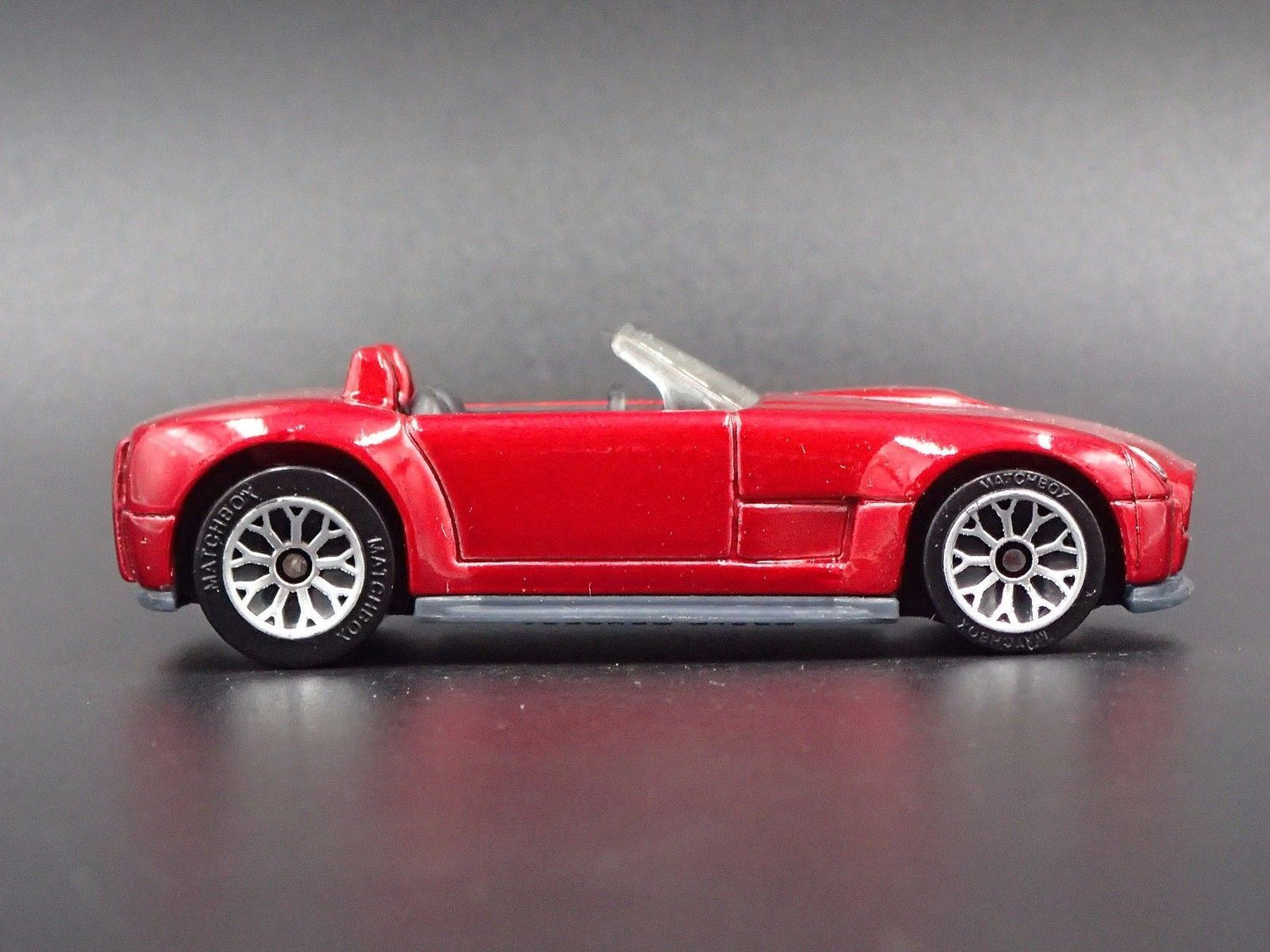 2004 04 FORD SHELBY COBRA CONCEPT RED 1:64 SCALE COLLECTIBLE DIECAST MODEL CAR