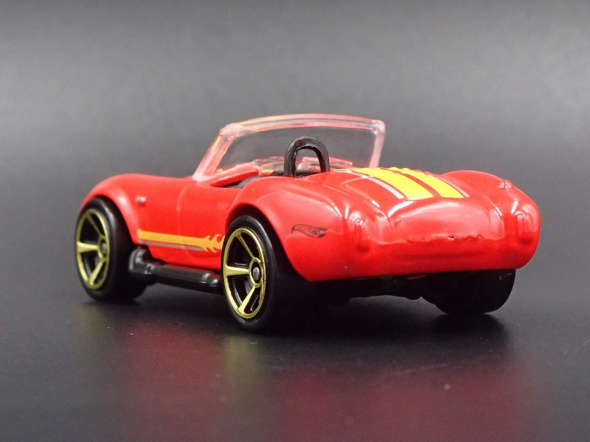 1965 65 SHELBY COBRA 427 S/C 1:64 SCALE COLLECTIBLE DIORAMA DIECAST MODEL CAR-Burning Rubber Toy Company