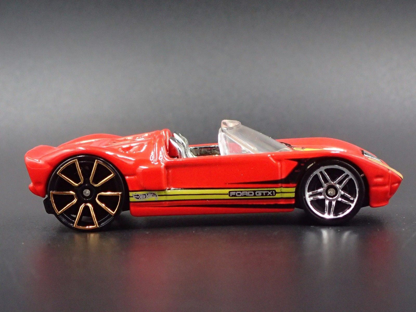 2005 05 FORD GTX1 CONCEPT CAR RED 1:64 SCALE COLLECTIBLE DIECAST MODEL CAR
