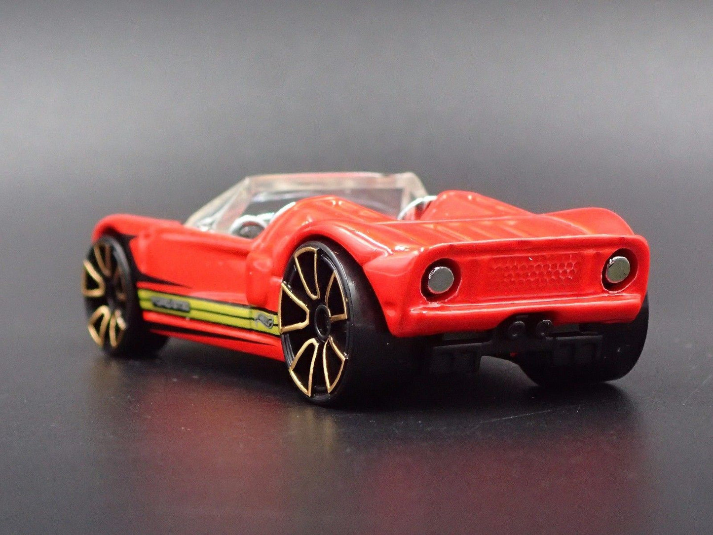 2005 05 FORD GTX1 CONCEPT CAR RED 1:64 SCALE COLLECTIBLE DIECAST MODEL CAR