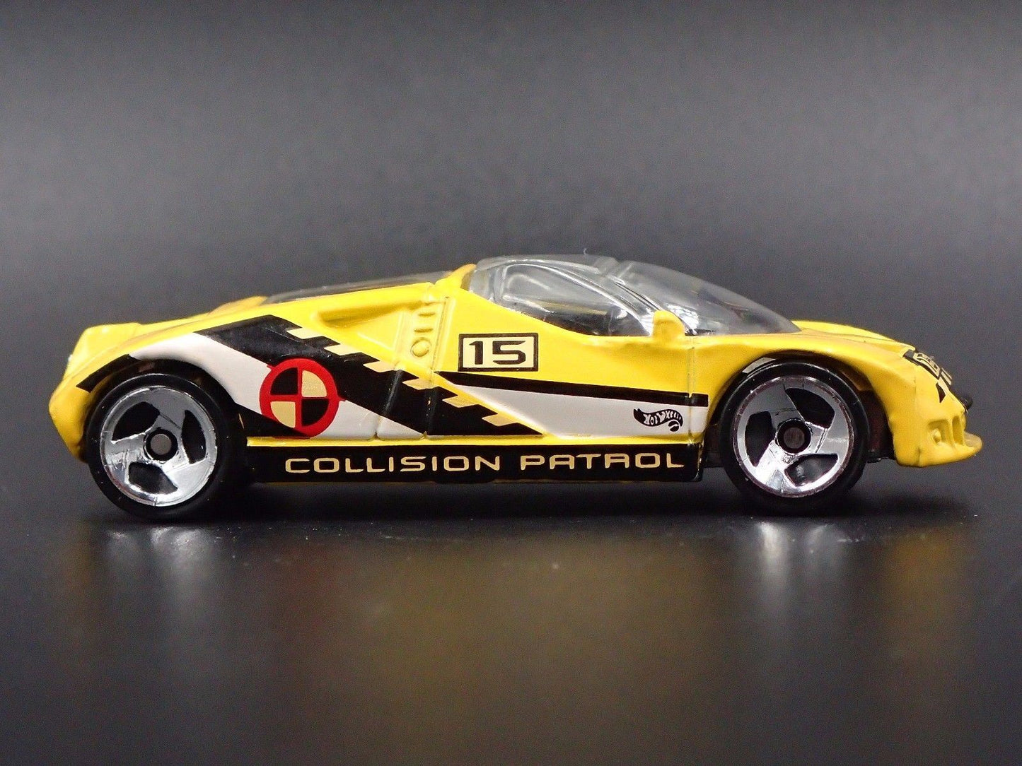 1995 95 FORD GT90 PROTOTYPE CONCEPT CAR YELLOW 1:64 SCALE DIECAST MODEL CAR