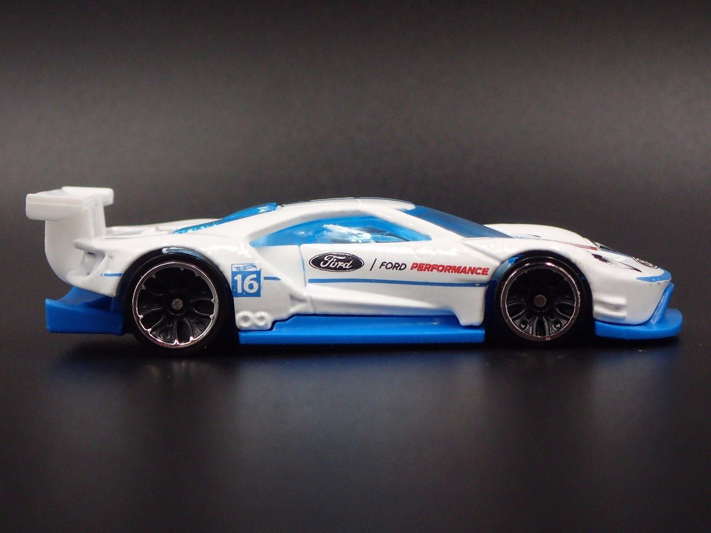 2017-2022 FORD GT RACE SUPERCAR ECOBOOST 1:64 SCALE DIORAMA DIECAST MODEL CAR