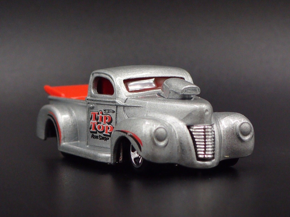 1940 FORD PICKUP TRUCK RARE 1:64 SCALE COLLECTIBLE DIORAMA DIECAST MODEL CAR-Burning Rubber Toy Company