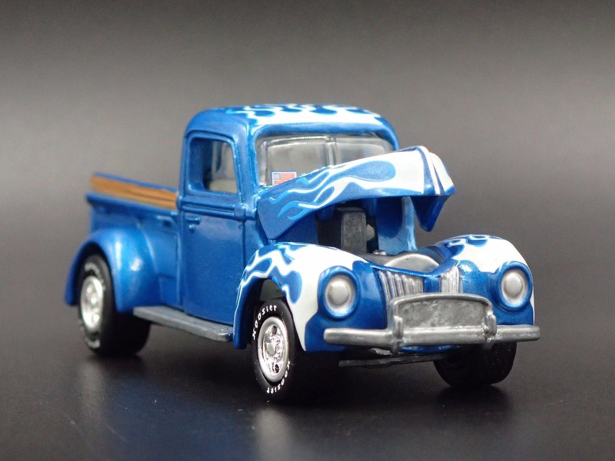 1940 FORD PICKUP TRUCK RARE 1:64 COLLECTIBLE DIORAMA DIECAST MODEL CAR-Burning Rubber Toy Company