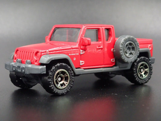 2005 05 JEEP GLADIATOR PICKUP TRUCK CONCEPT 1:64 SCALE DIORAMA DIECAST MODEL CAR