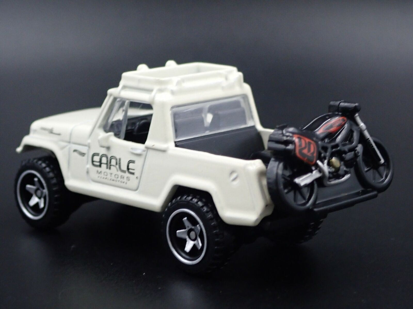 1966 - 1973 JEEP JEEPSTER COMMANDO PICKUP TRUCK 1:64 SCALE DIECAST MODEL CAR