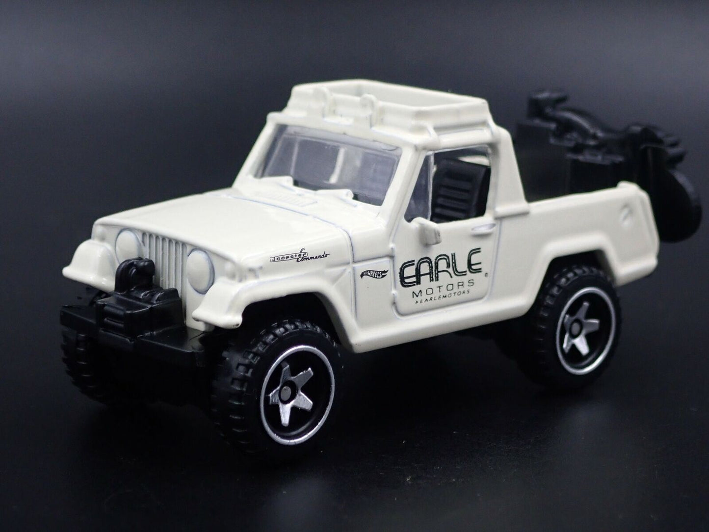 1966 - 1973 JEEP JEEPSTER COMMANDO PICKUP TRUCK 1:64 SCALE DIECAST MODEL CAR