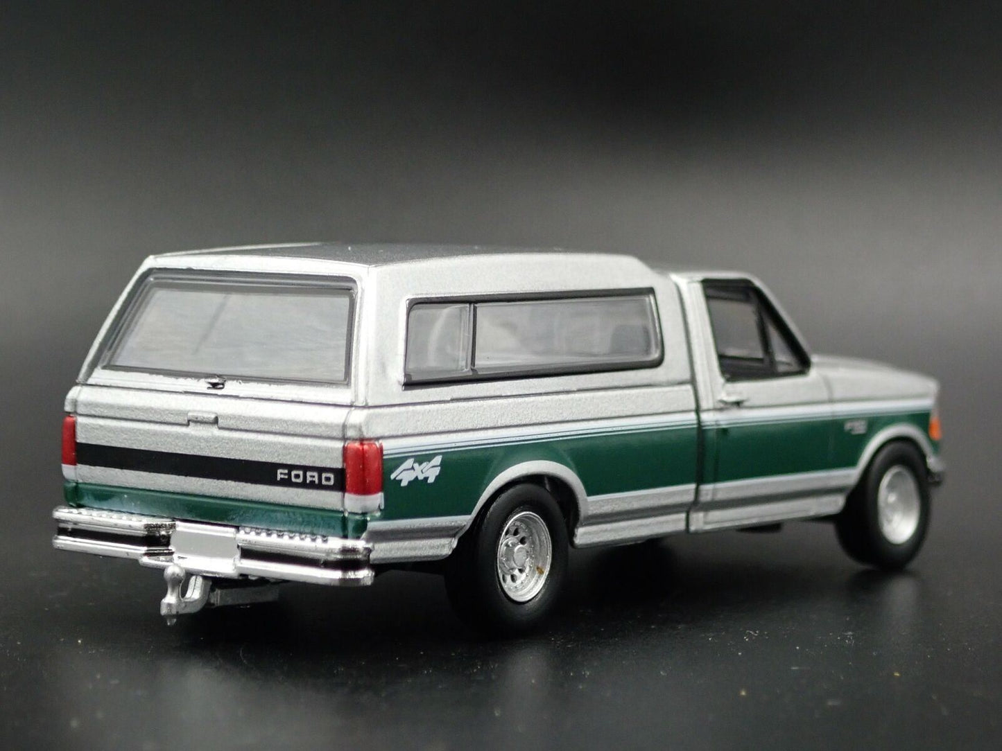 1996 96 FORD F150 XLT PICKUP TRUCK W/ HITCH 1:64 SCALE DIORAMA DIECAST MODEL CAR