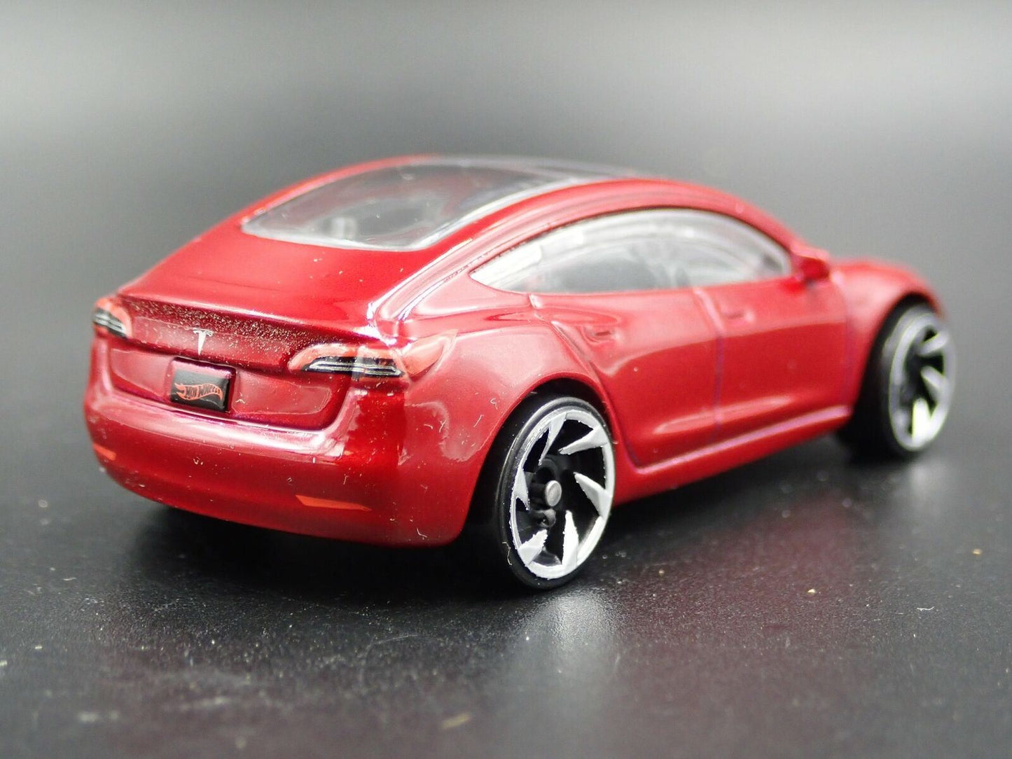 2017-2025 TESLA MODEL 3 RED 1:64 SCALE COLLECTIBLE DIORAMA DIECAST MODEL  CAR