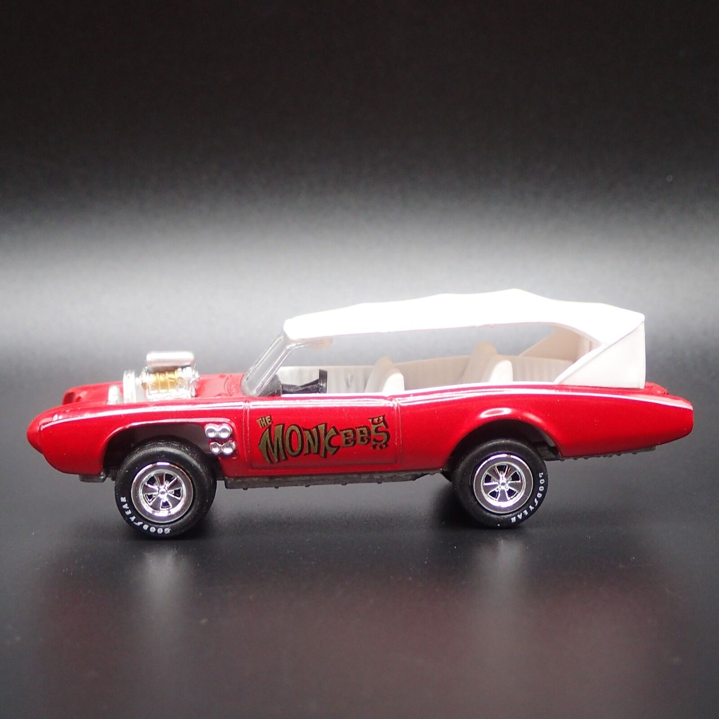 THE MONKEES MOBILE 1966 66 PONTIAC GTO 1/64 SCALE COLLECTIBLE DIECAST MODEL CAR