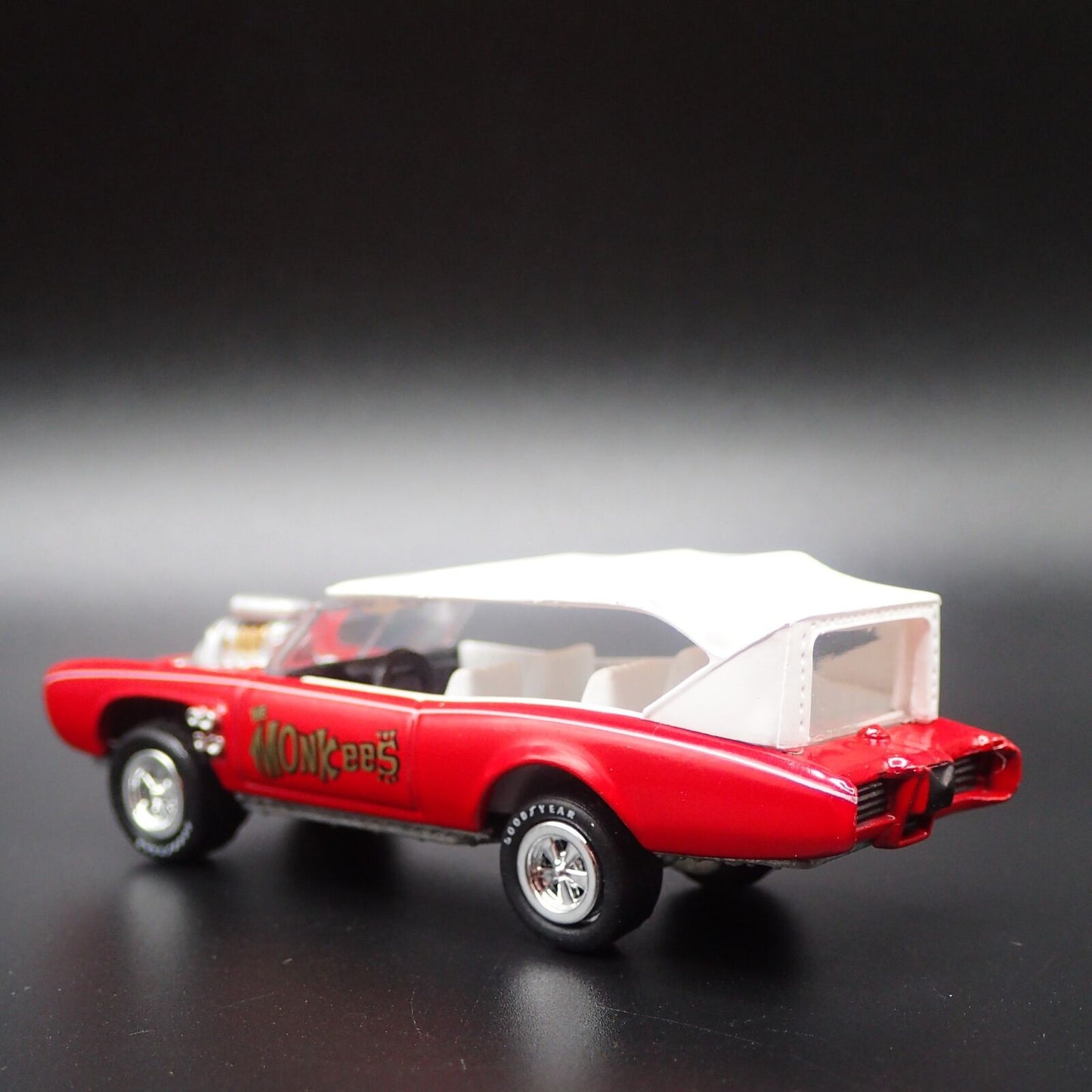 THE MONKEES MOBILE 1966 66 PONTIAC GTO 1/64 SCALE COLLECTIBLE DIECAST MODEL CAR