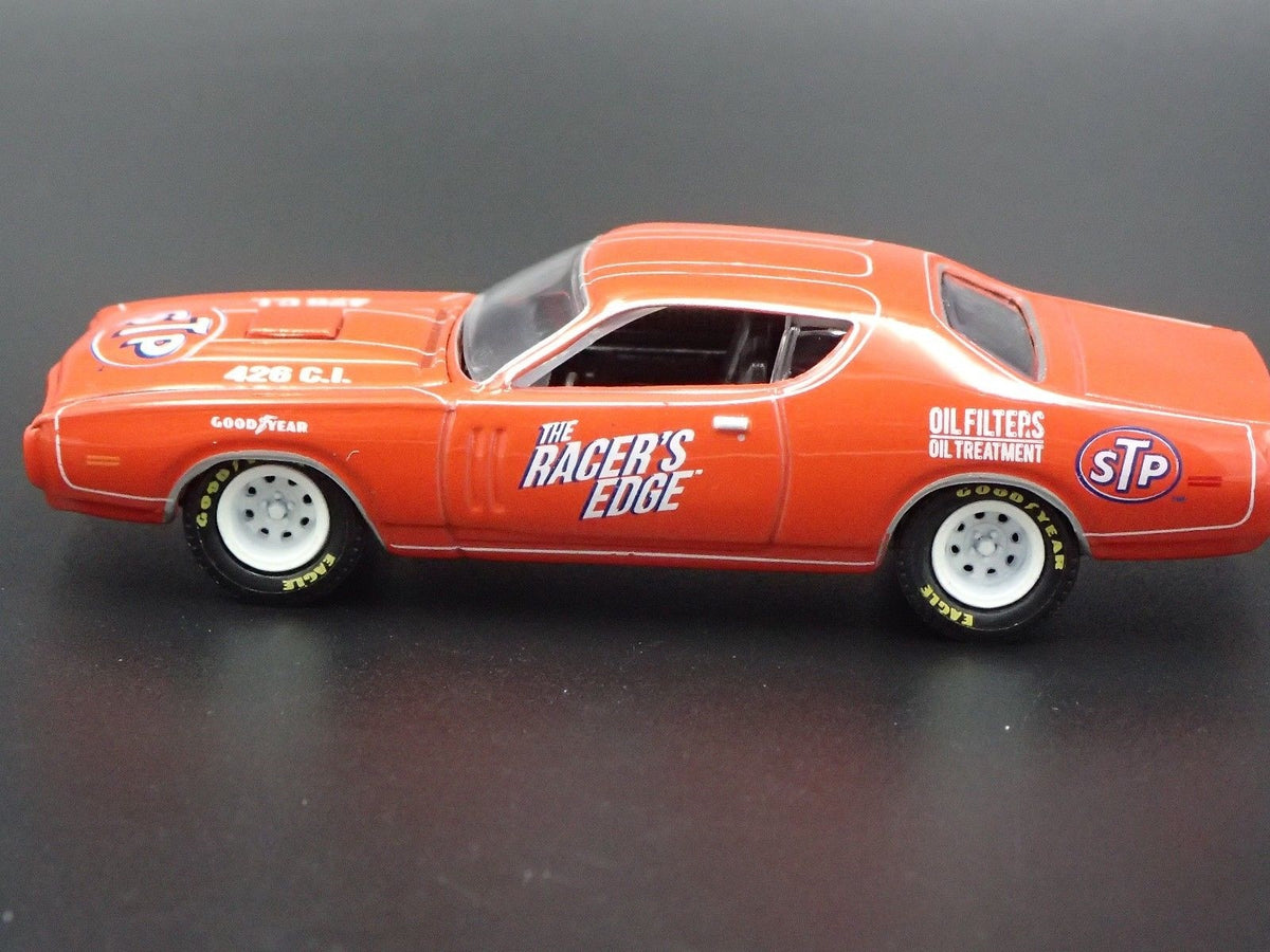 1971 71 DODGE CHARGER STP RARE 1:64 SCALE COLLECTIBLE DIORAMA DIECAST MODEL CAR-Burning Rubber Toy Company