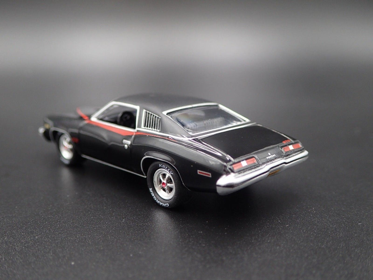 1973 73 PONTIAC GTO RARE 1:64 SCALE COLLECTIBLE DIORAMA DIECAST MODEL CAR-Burning Rubber Toy Company