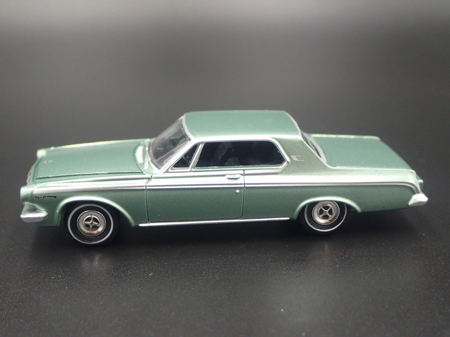 1963 63 DODGE POLARA GREEN RARE 1/64 SCALE COLLECTIBLE DIORAMA DIECAST MODEL CAR