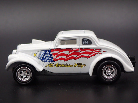 1933 33 WILLYS GASSERS ALL AMERICAN WILLYS WHITE 1/64 SCALE DIECAST MODEL CAR