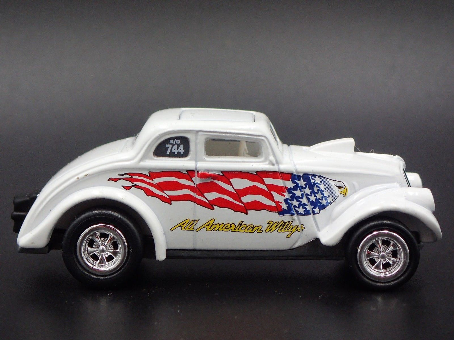 1933 33 WILLYS GASSERS ALL AMERICAN WILLYS WHITE 1/64 SCALE DIECAST MODEL CAR
