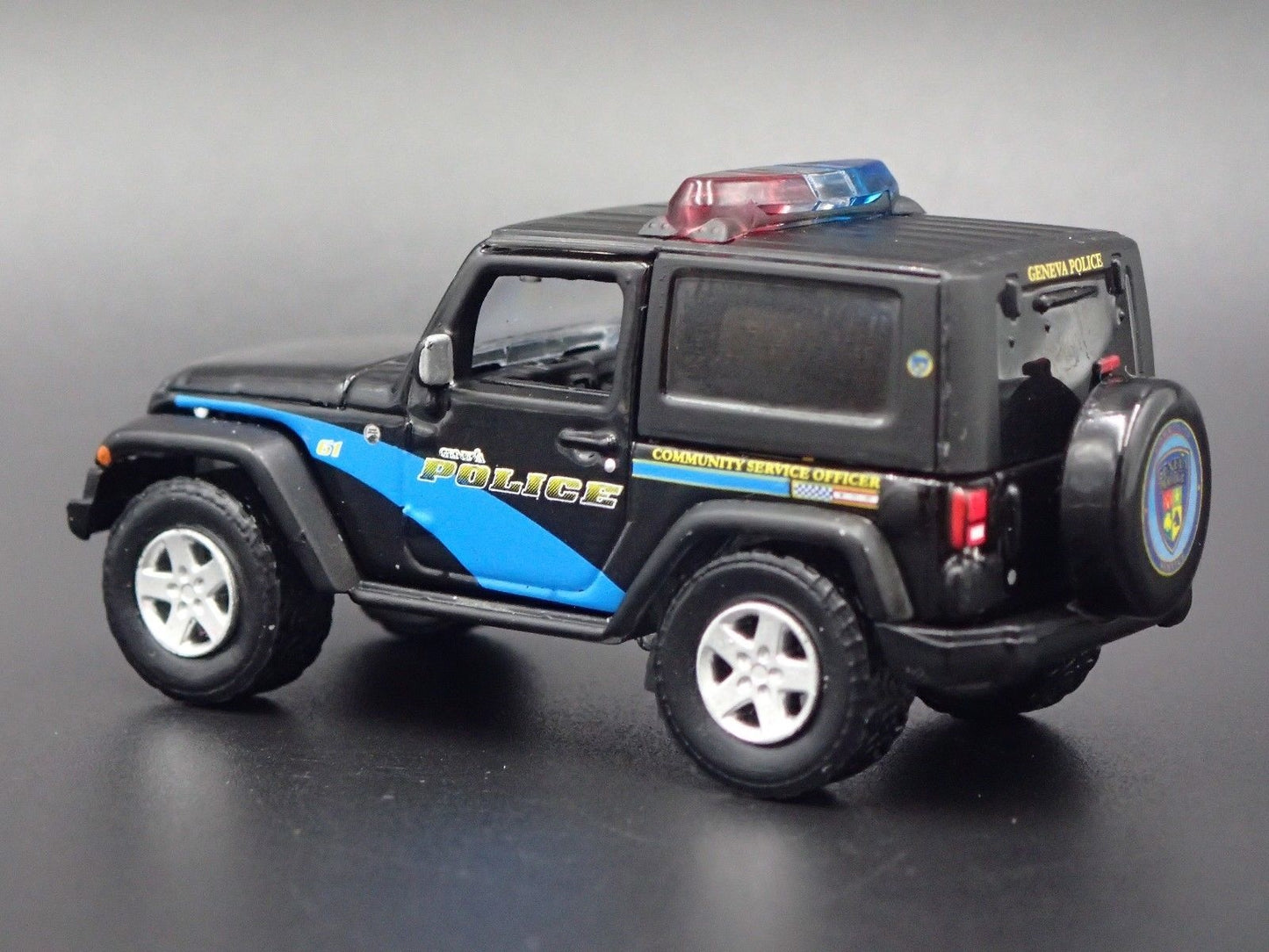 2012 12 JEEP WRANGLER GENEVA IL POLICE DEPT 1/64 SCALE DIORAMA DIECAST MODEL CAR