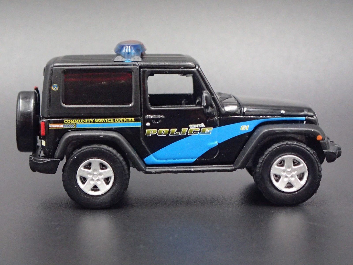 2012 12 JEEP WRANGLER GENEVA IL POLICE DEPT 1/64 SCALE DIORAMA DIECAST MODEL CAR