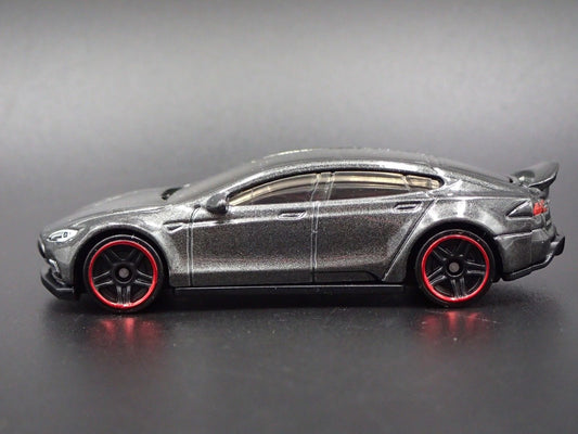 2012-2016 TESLA MODEL S GRAY 1/64 SCALE COLLECTIBLE DIORAMA DIECAST MODEL CAR