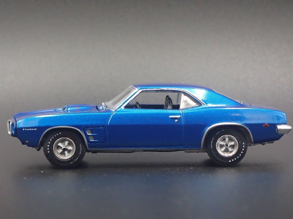1969 Pontiac Firebird Blue RARE 1/64 DIECAST COLLECTIBLE DIORAMA MODEL CAR-Burning Rubber Toy Company