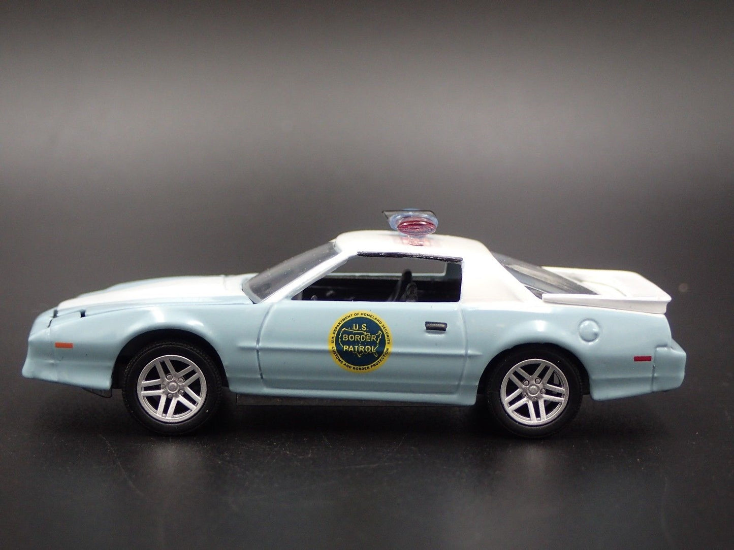 1989 89 PONTIAC FIREBIRD US BORDER PATROL POLICE 1/64 SCALE DIECAST MODEL CAR