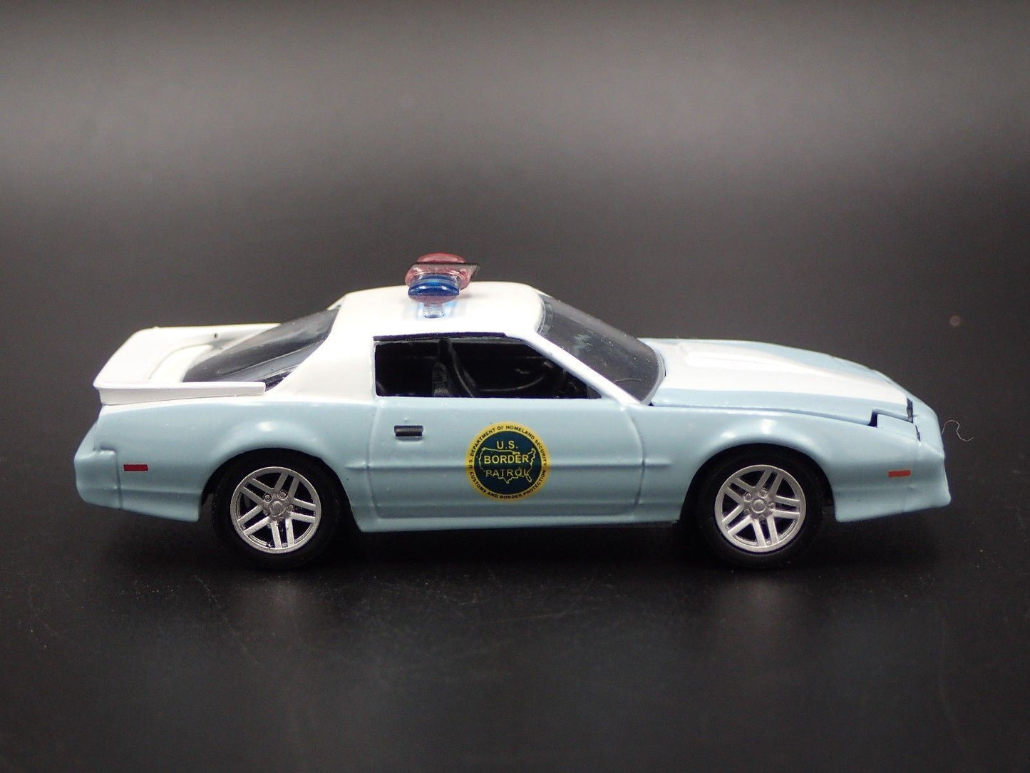 1989 89 PONTIAC FIREBIRD US BORDER PATROL POLICE 1/64 SCALE DIECAST MODEL CAR