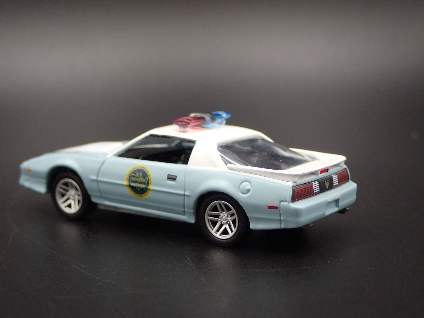 1989 89 PONTIAC FIREBIRD US BORDER PATROL POLICE 1/64 SCALE DIECAST MODEL CAR