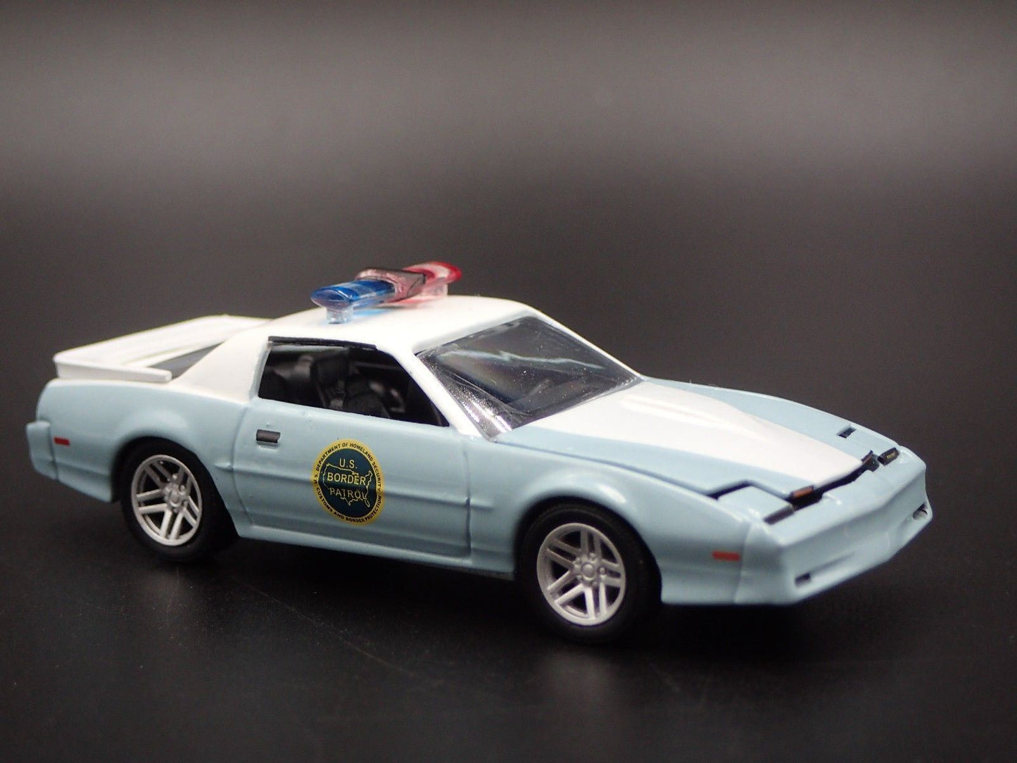 1989 89 PONTIAC FIREBIRD US BORDER PATROL POLICE 1/64 SCALE DIECAST MODEL CAR