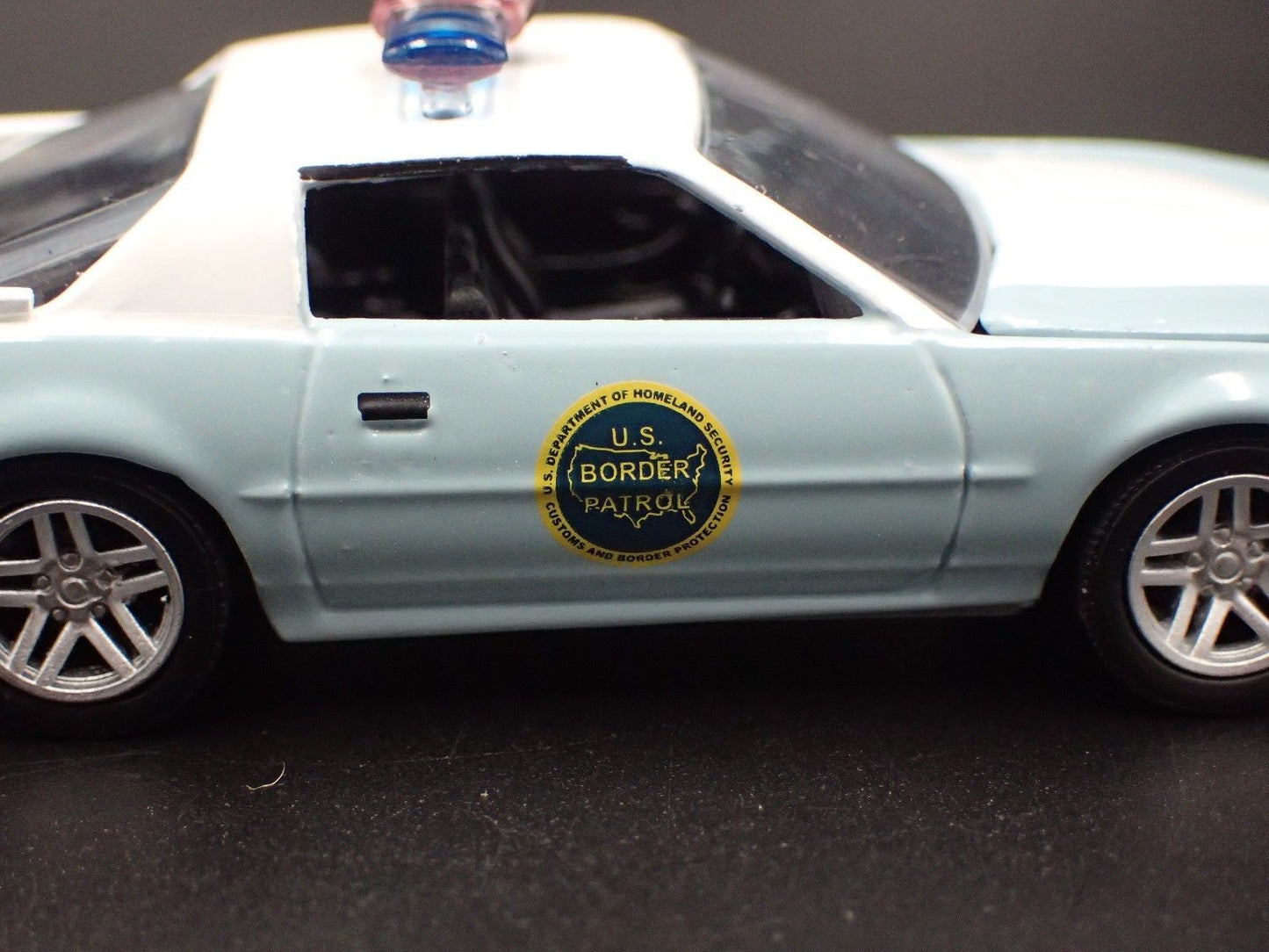 1989 89 PONTIAC FIREBIRD US BORDER PATROL POLICE 1/64 SCALE DIECAST MODEL CAR