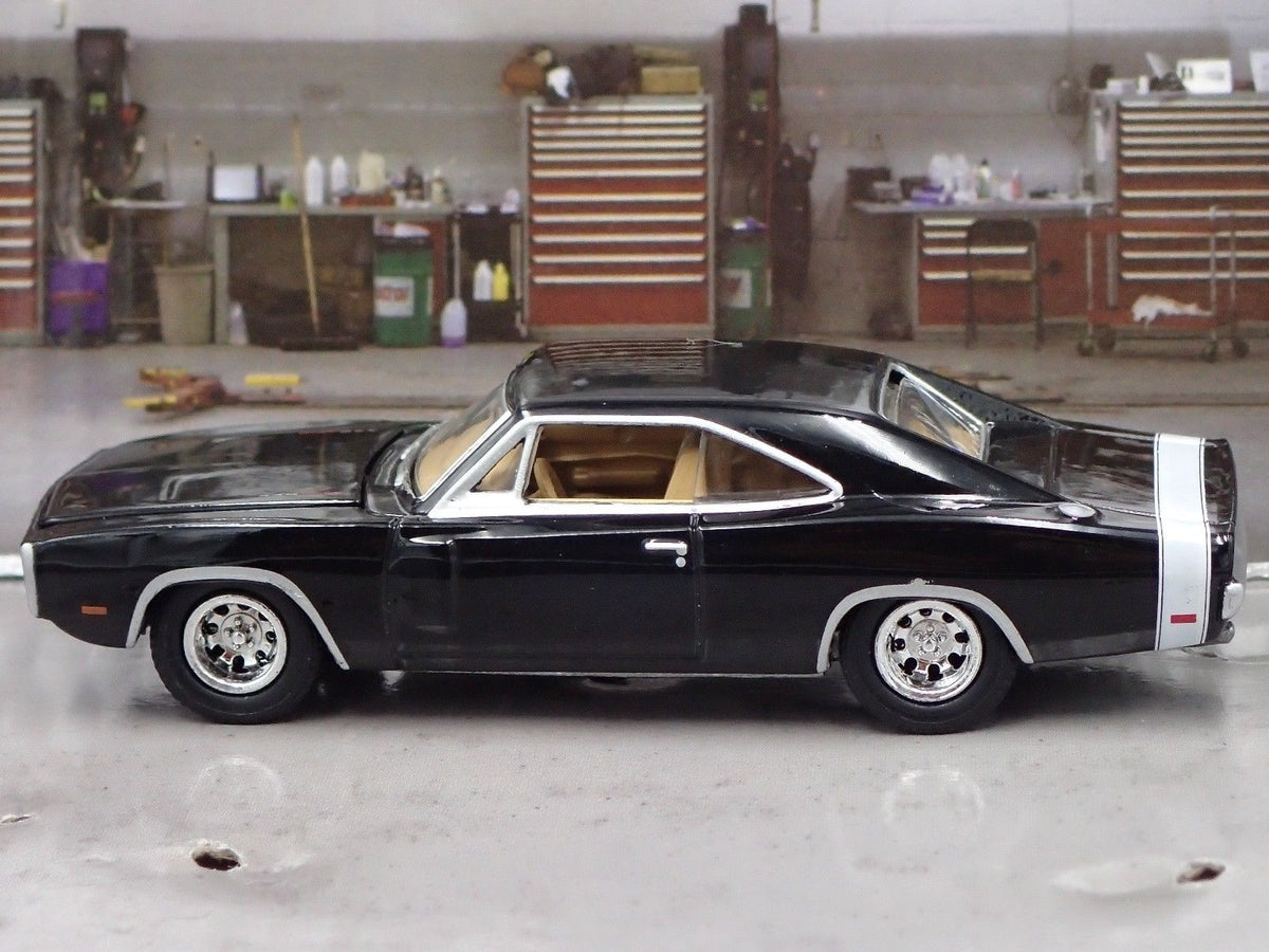 1970 70 DODGE CHARGER RARE 1:64 SCALE COLLECTIBLE DIORAMA DIECAST MODEL CAR-Burning Rubber Toy Company